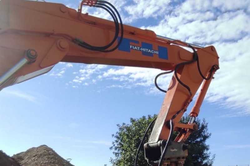 OmecoHub - Immagine FIAT HITACHI EX215